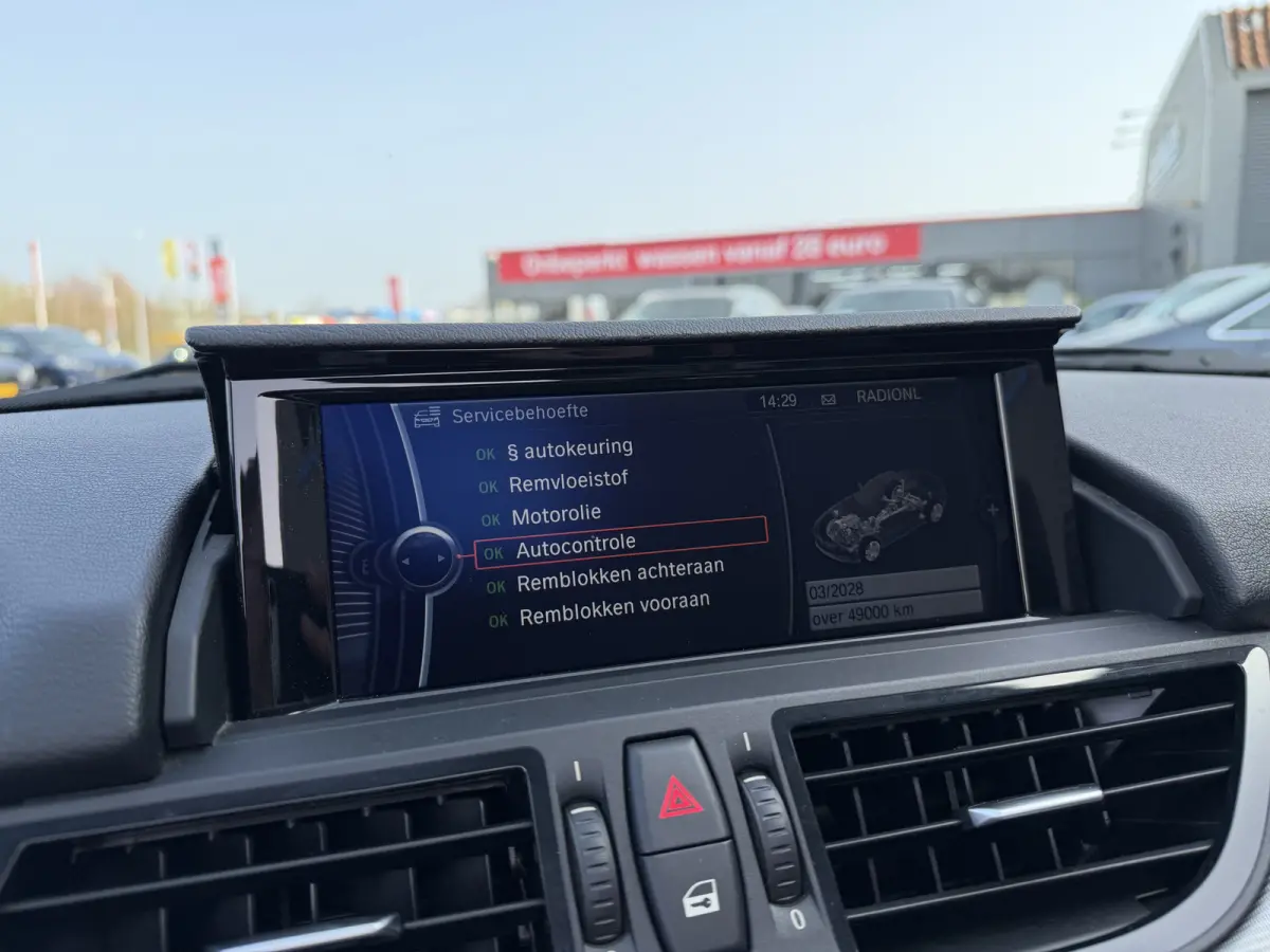 sDrive20i High Executive Navi Pro Stoelverwarming PDC 18 Inch