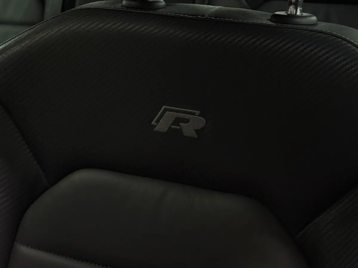 2.0 4Motion R | Pano | Akra | DynAudio | DCC