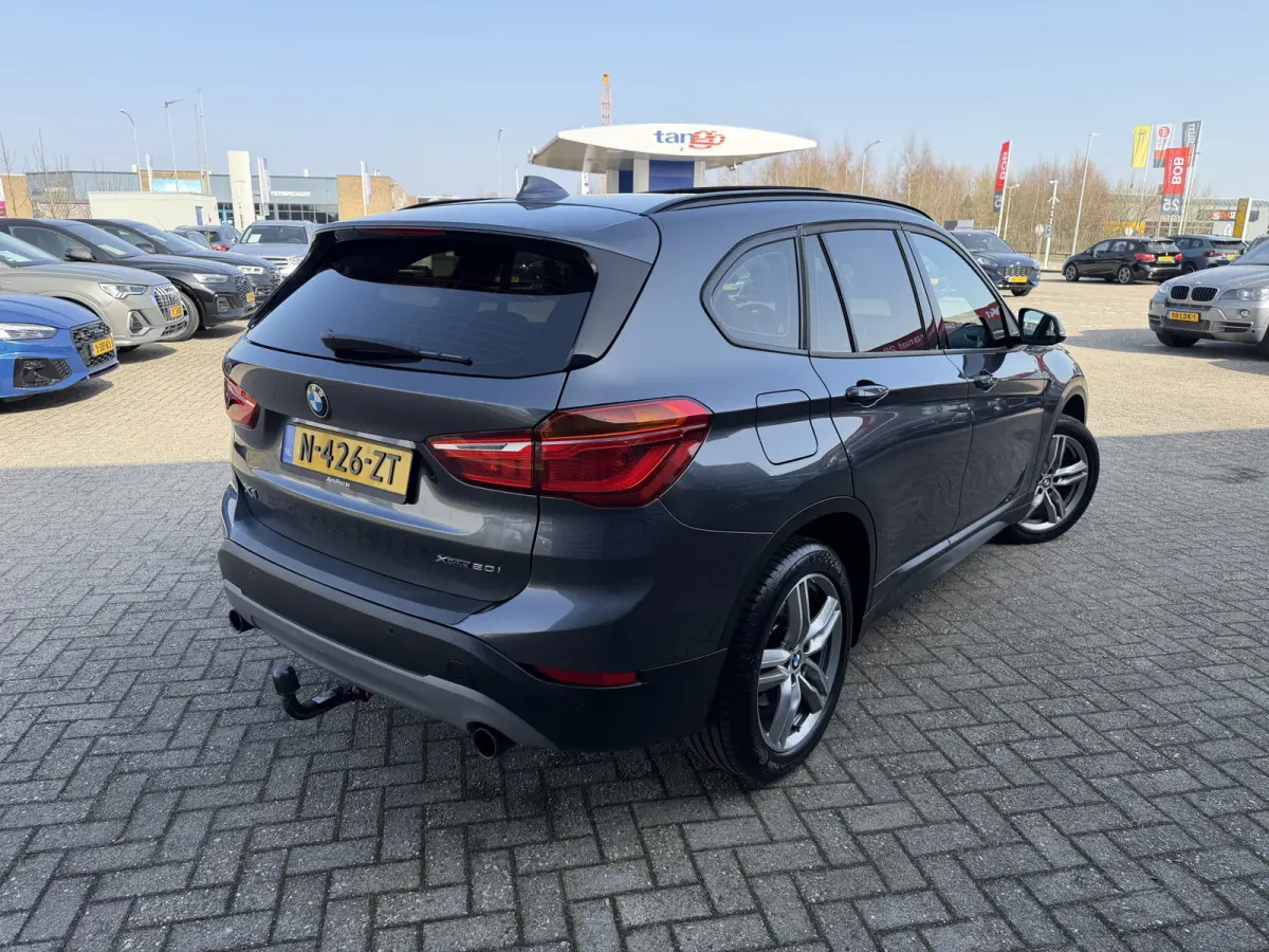 xDrive20i High Executive Leder Panoramadak Trekhaak 2000 KG Trekgewicht! LED Stoelverwarming Keyless Entry