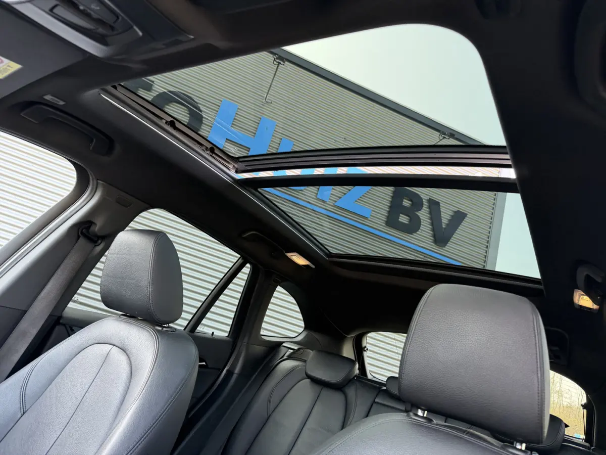 xDrive20i High Executive Leder Panoramadak Trekhaak 2000 KG Trekgewicht! LED Stoelverwarming Keyless Entry