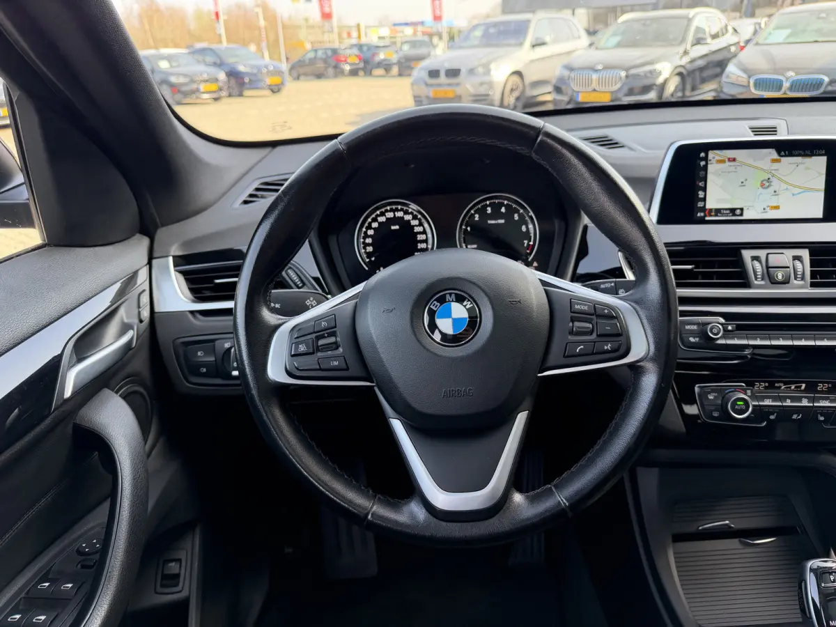 xDrive20i High Executive Leder Panoramadak Trekhaak 2000 KG Trekgewicht! LED Stoelverwarming Keyless Entry