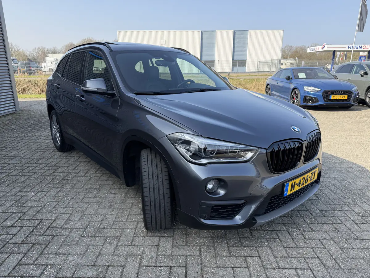 xDrive20i High Executive Leder Panoramadak Trekhaak 2000 KG Trekgewicht! LED Stoelverwarming Keyless Entry