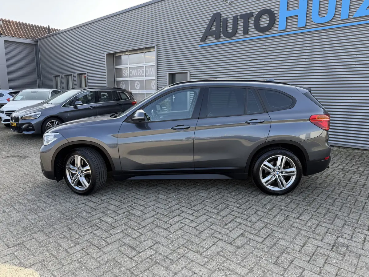 xDrive20i High Executive Leder Panoramadak Trekhaak 2000 KG Trekgewicht! LED Stoelverwarming Keyless Entry