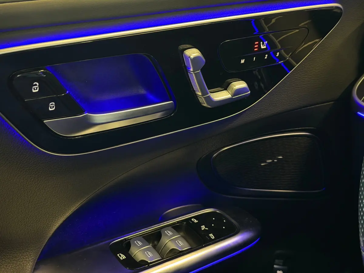 300 AMG Line|PANO|MEMORY|BURMESTER|FULL OPTIONS!