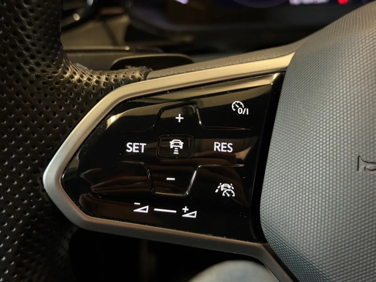 1.5 TSI 3X R-Line|PANO|ACC|CAM|BOMVOL!