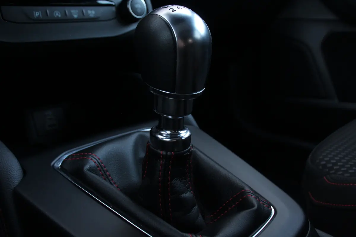 1.0EB Hybrid ST Line X | NL-AUTO! | DEALER OH! | PANORAMADAK | DODE HOEK | ADAPTIVE CRUISE | CAMERA | LED | PRACHTIGE STAAT!