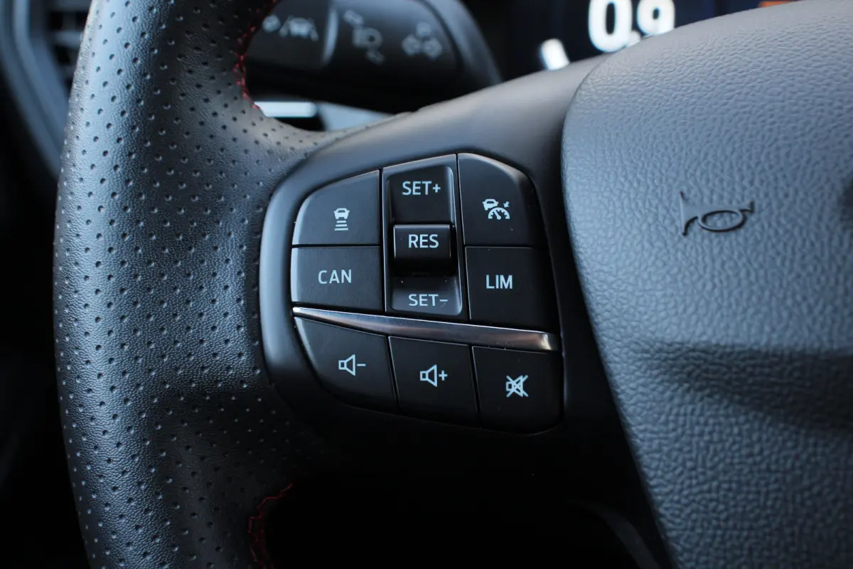 1.0EB Hybrid ST Line X | NL-AUTO! | DEALER OH! | PANORAMADAK | DODE HOEK | ADAPTIVE CRUISE | CAMERA | LED | PRACHTIGE STAAT!