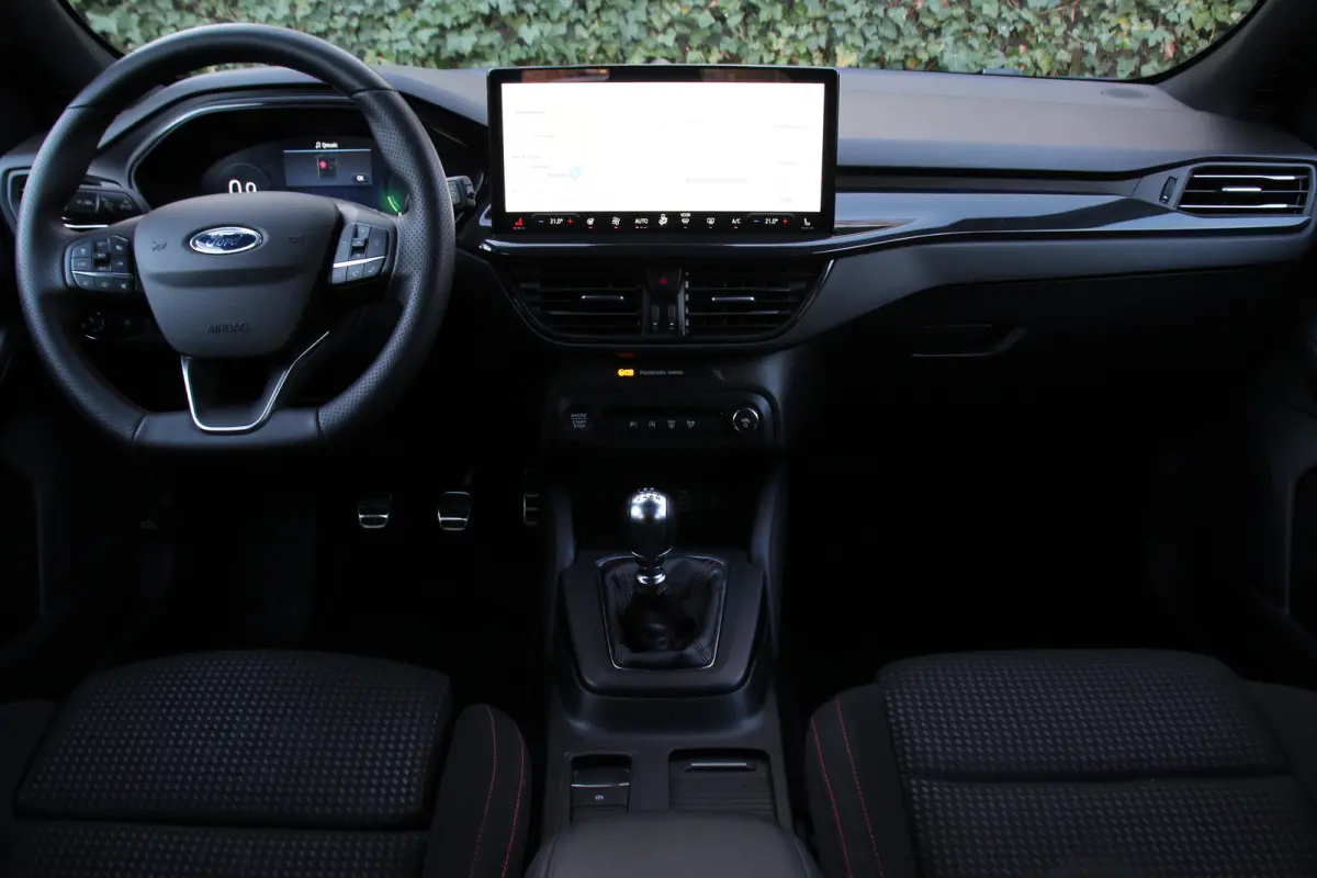 1.0EB Hybrid ST Line X | NL-AUTO! | DEALER OH! | PANORAMADAK | DODE HOEK | ADAPTIVE CRUISE | CAMERA | LED | PRACHTIGE STAAT!