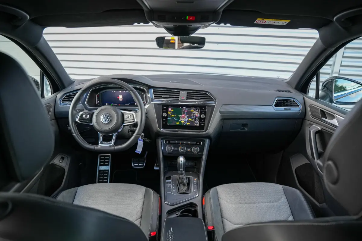 1.5 TSI ACT Highline Business R R-Line Adaptive Cruise Lane Assist Carplay PDC Virtual Dash