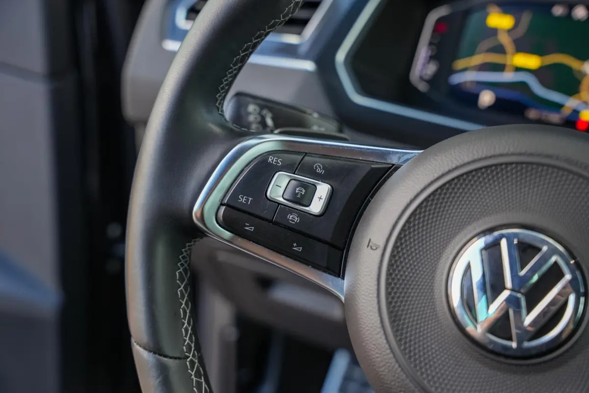 1.5 TSI ACT Highline Business R R-Line Adaptive Cruise Lane Assist Carplay PDC Virtual Dash