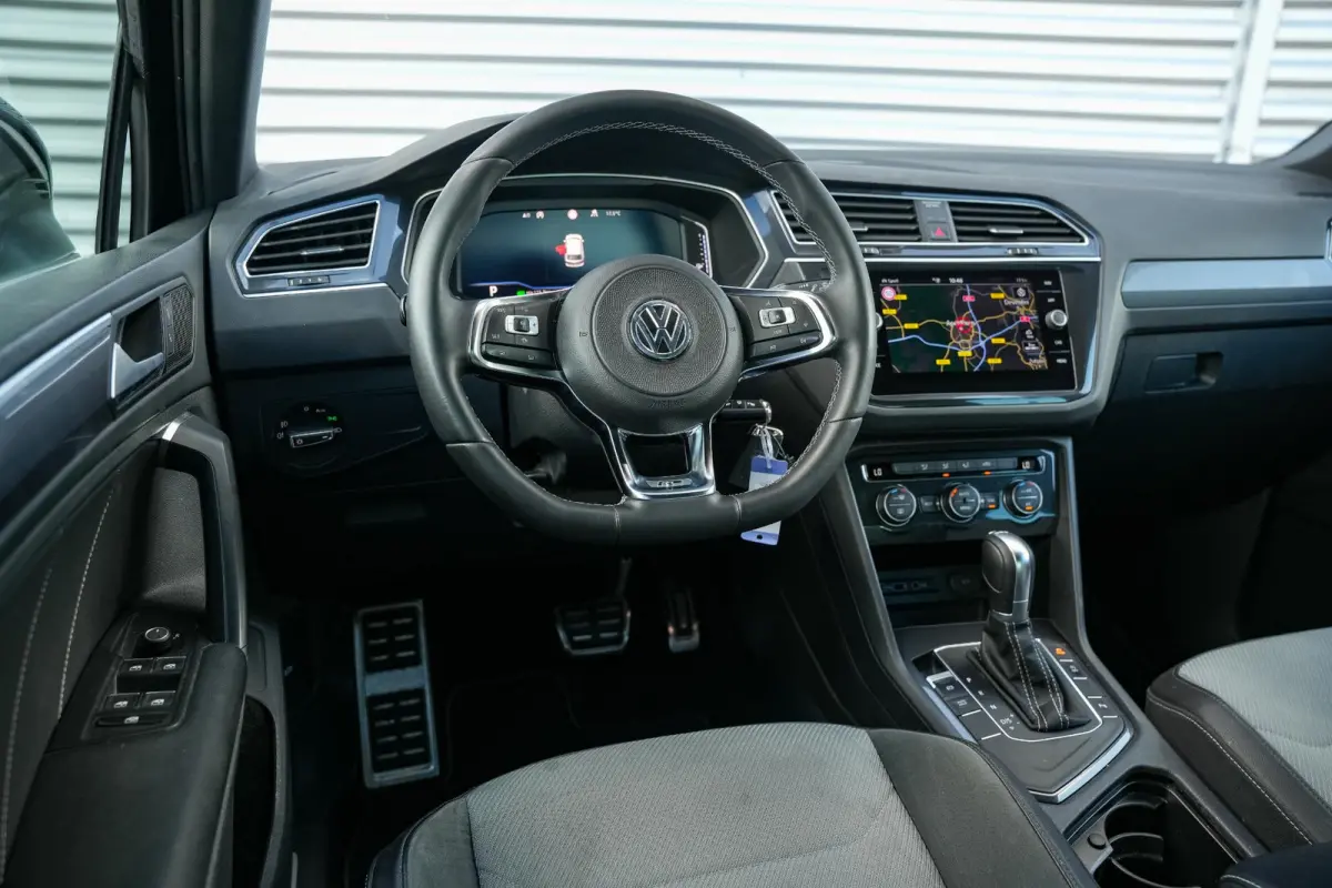 1.5 TSI ACT Highline Business R R-Line Adaptive Cruise Lane Assist Carplay PDC Virtual Dash