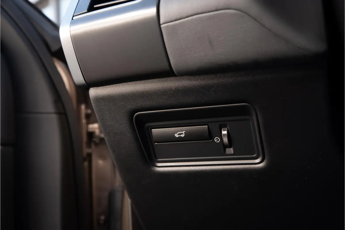 3.0 V6 Supercharged HSE Dynamic Xenon Cruise Control Climate Control