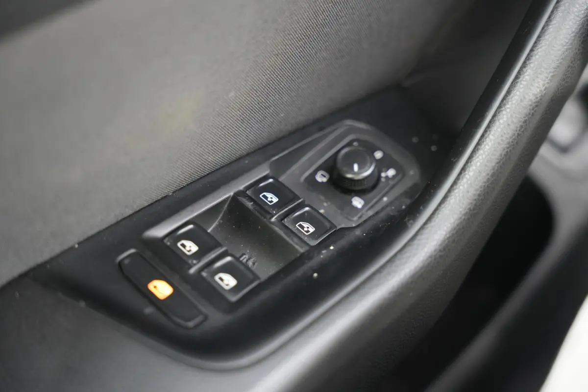 1.6 TDI Connected Series Navi Camera Cruise Clima Stoelverw.
