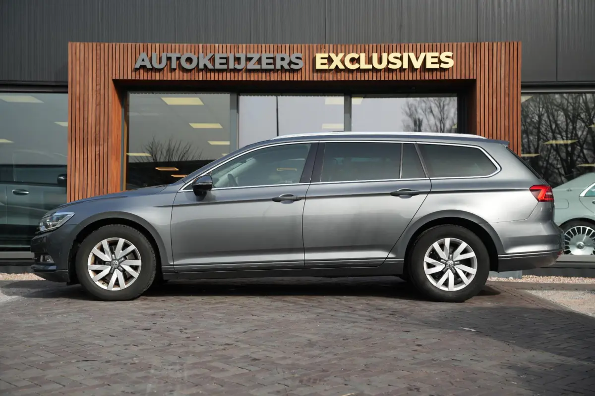 1.6 TDI Connected Series Navi Camera Cruise Clima Stoelverw.