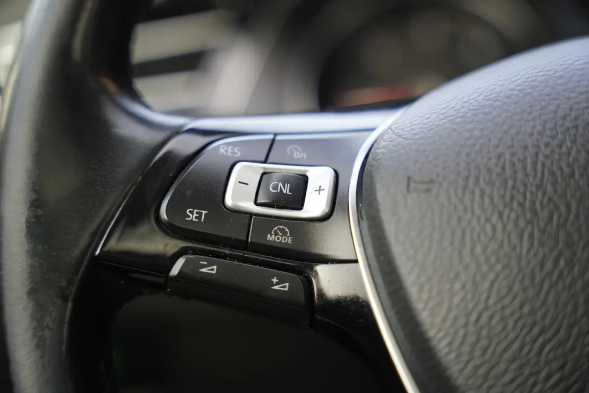 1.6 TDI Connected Series Navi Camera Cruise Clima Stoelverw.