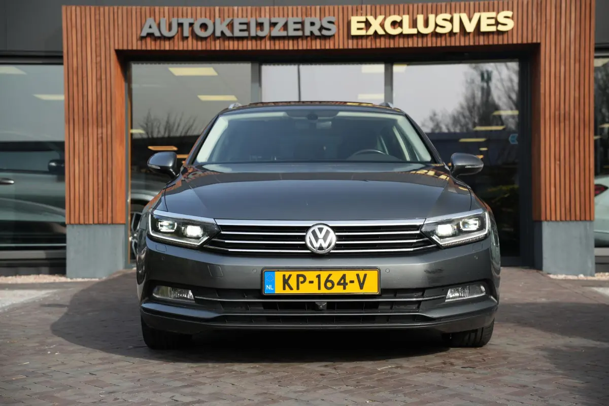 1.6 TDI Connected Series Navi Camera Cruise Clima Stoelverw.