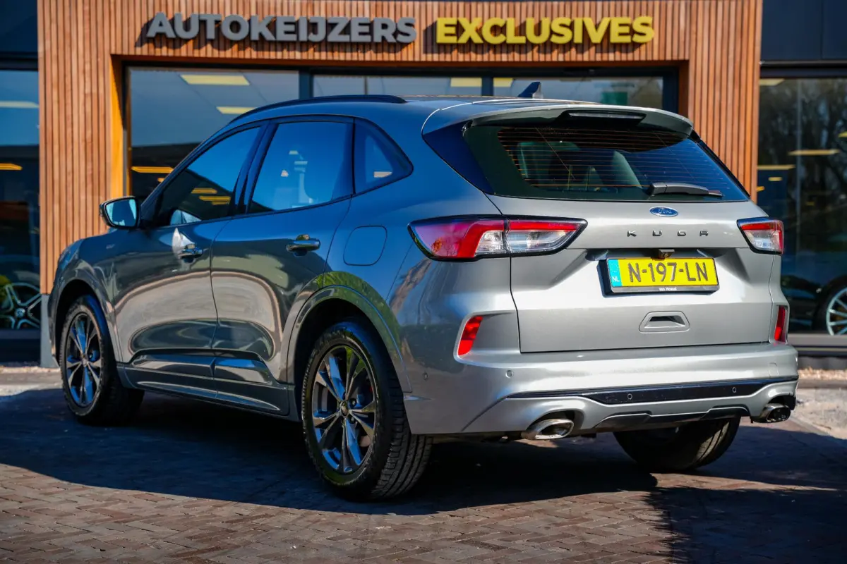 1.5 EcoBoost ST line Camera's Airco Stoelverw. Stuurwielbed. Navi