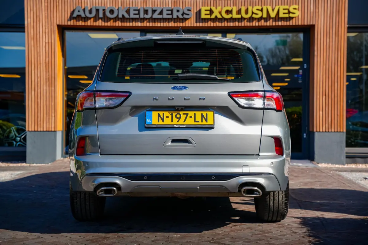 1.5 EcoBoost ST line Camera's Airco Stoelverw. Stuurwielbed. Navi