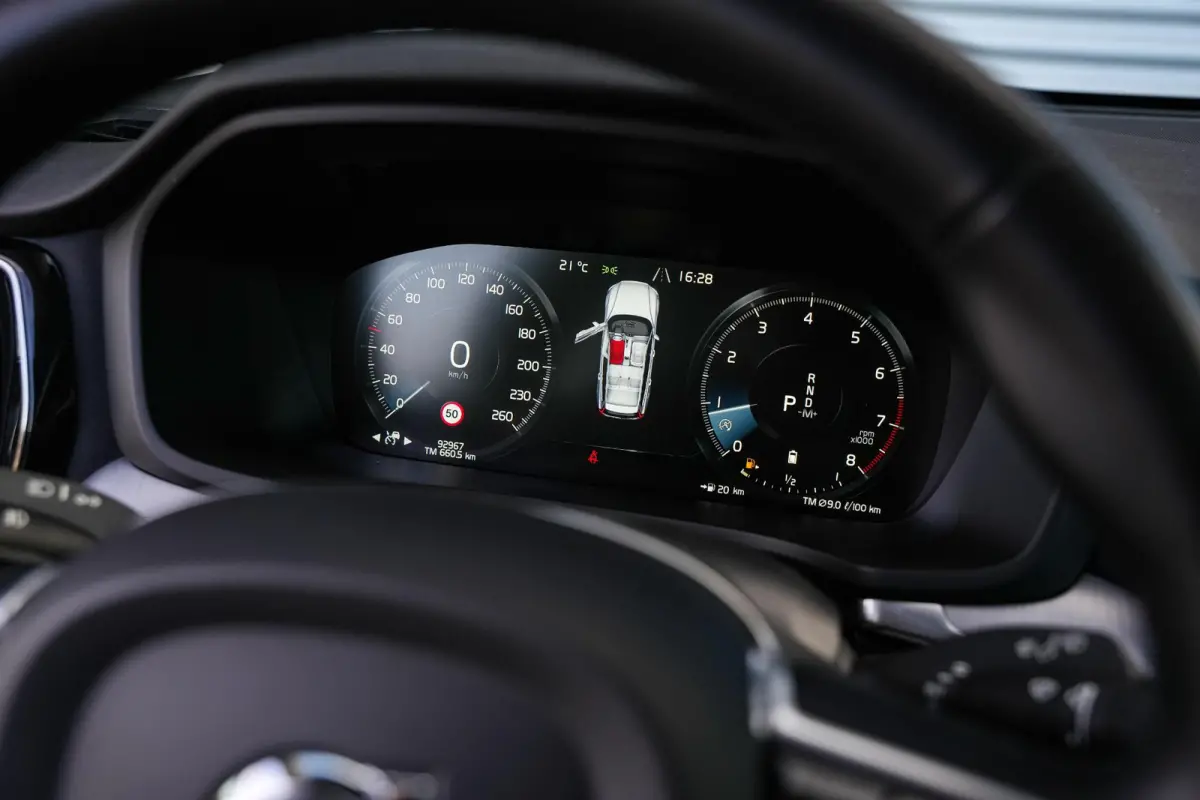 2.0 B5 AWD Pro Adaptieve Cruise Keyless Memory 18''LM