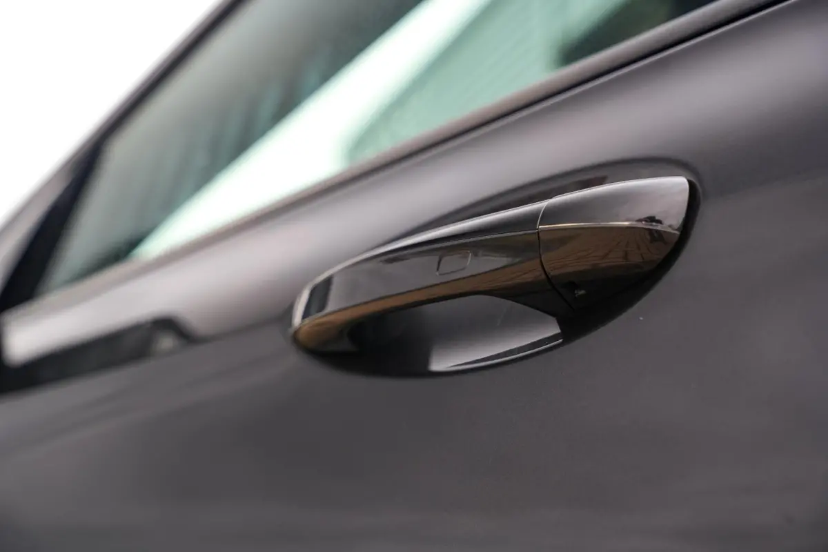 300 de Panodak Burmester 360 Camera HUD Trekhaak Keyless