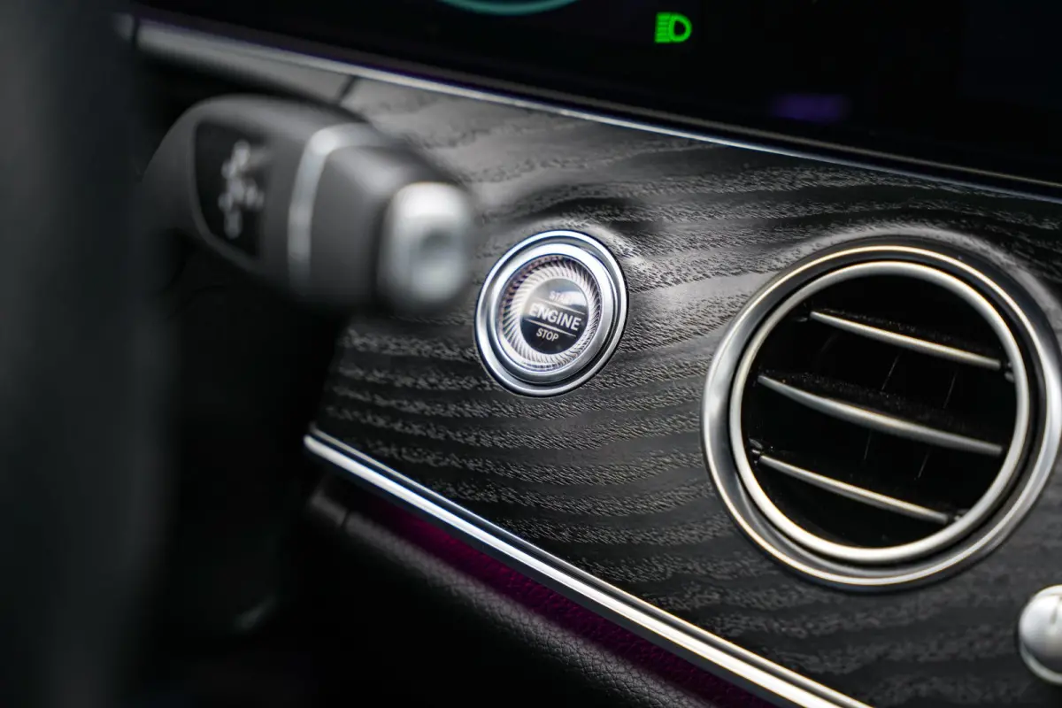 300 de Panodak Burmester 360 Camera HUD Trekhaak Keyless
