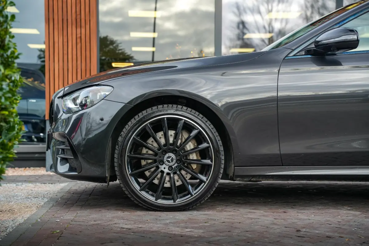 300 de Panodak Burmester 360 Camera HUD Trekhaak Keyless