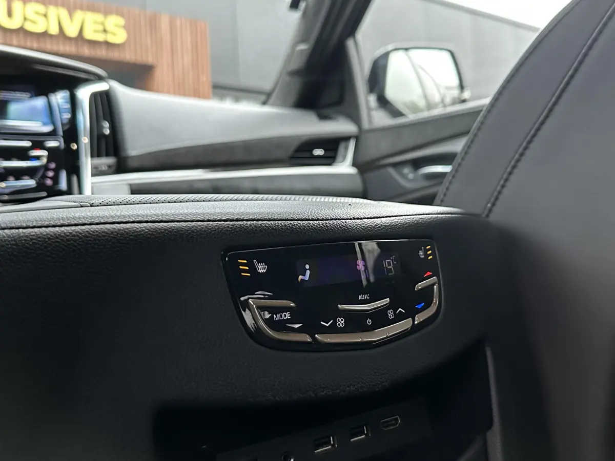 6.2 V8 Platinum Schuifdak Adapt. Cruise Massage Stoelvent. BOSE Multimedia Trekhaak 22''LM