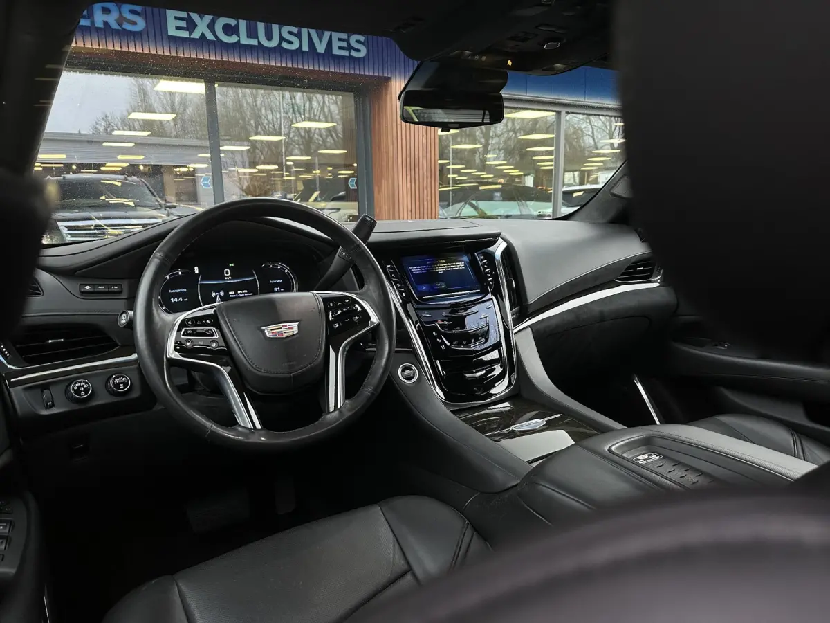 6.2 V8 Platinum Schuifdak Adapt. Cruise Massage Stoelvent. BOSE Multimedia Trekhaak 22''LM