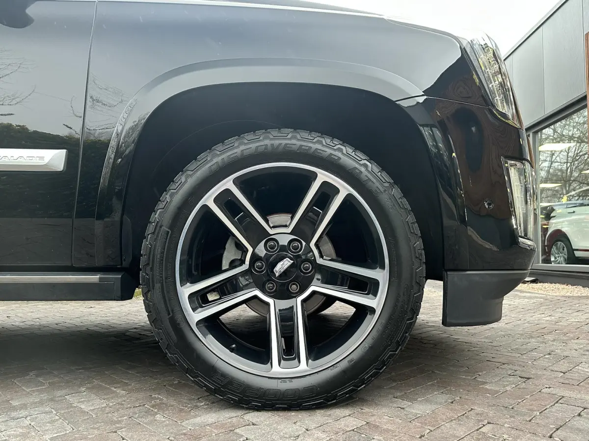6.2 V8 Platinum Schuifdak Adapt. Cruise Massage Stoelvent. BOSE Multimedia Trekhaak 22''LM