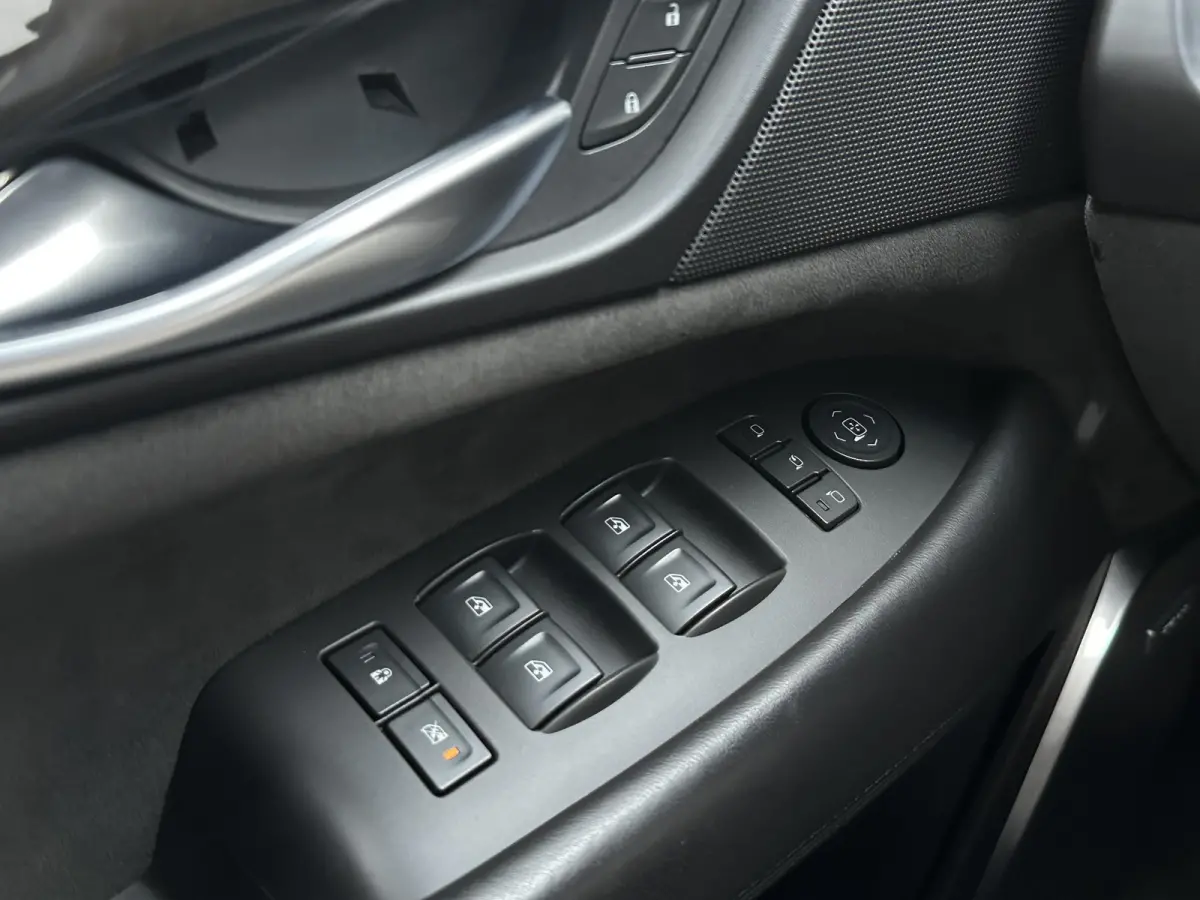 6.2 V8 Platinum Schuifdak Adapt. Cruise Massage Stoelvent. BOSE Multimedia Trekhaak 22''LM
