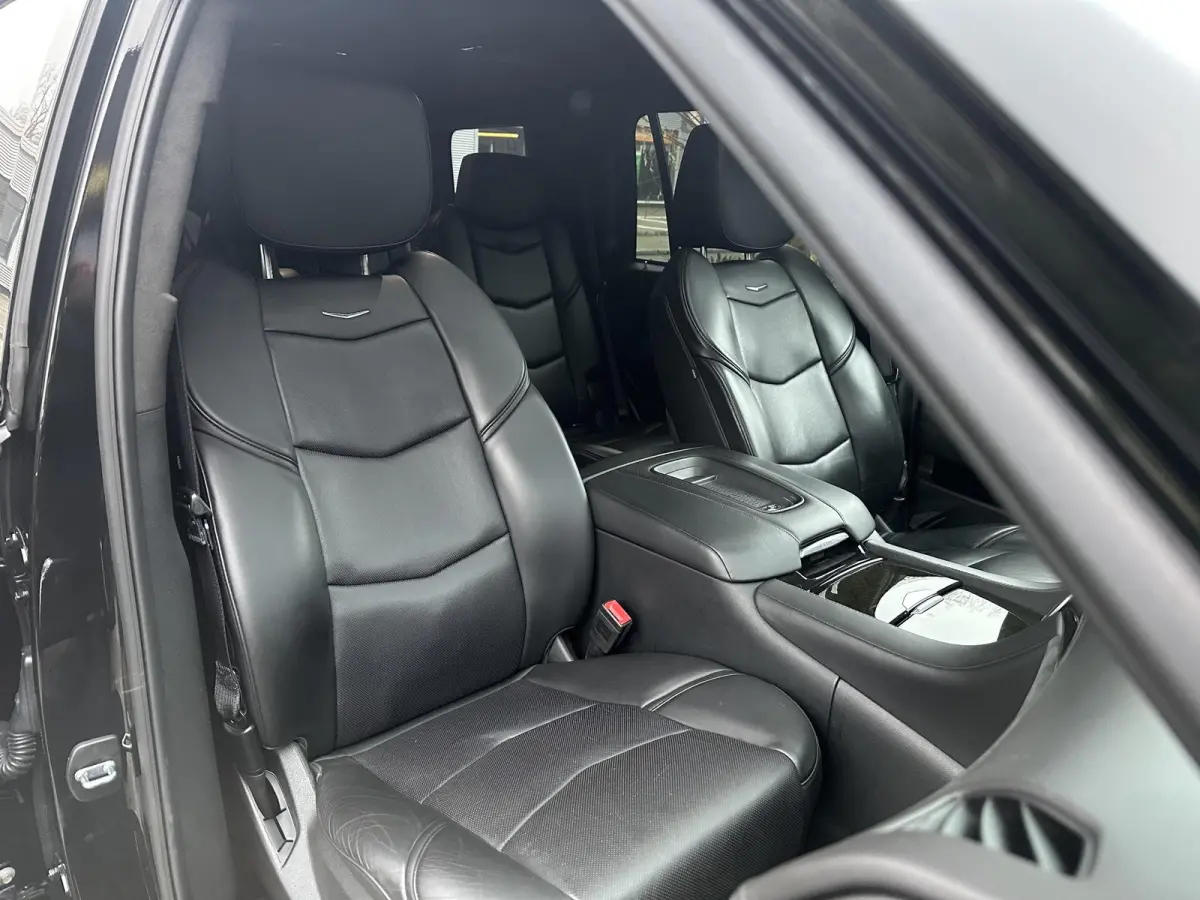 6.2 V8 Platinum Schuifdak Adapt. Cruise Massage Stoelvent. BOSE Multimedia Trekhaak 22''LM