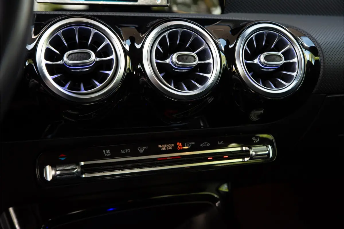 180 Business Solution AMG Ambient Cruise Navigatie Camera Sportstoelen Leer LED 19" LMV