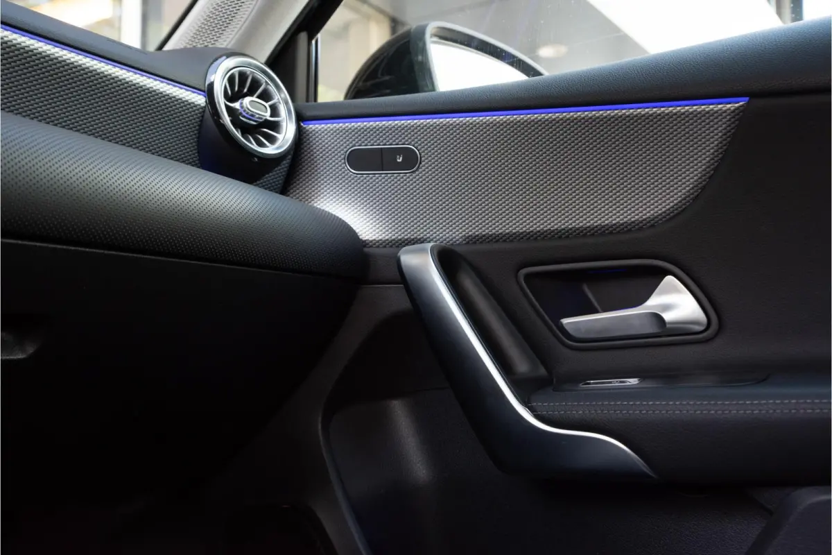 180 Business Solution AMG Ambient Cruise Navigatie Camera Sportstoelen Leer LED 19" LMV