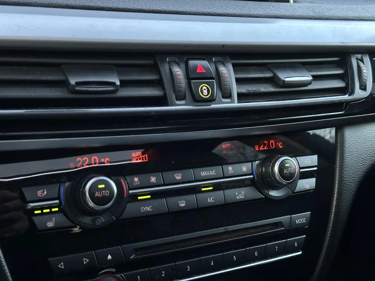 xDrive40e iPerformance High Executive Panoramadak Adaptive Cruise HeadUp Harman/Kardon Memory Leder