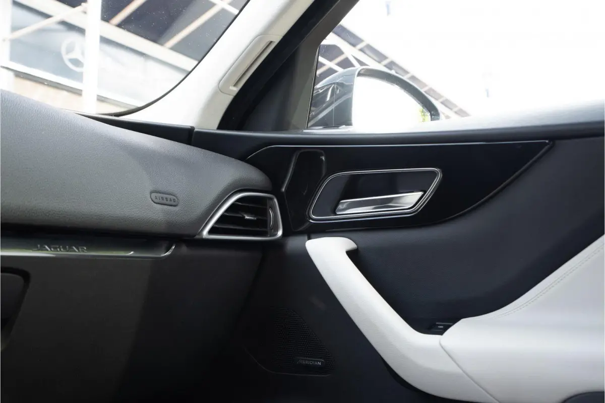 2.0 Portfolio Pano AWD 20d Navi Leer Meridiam Keyless Stoelverwarming Automaat