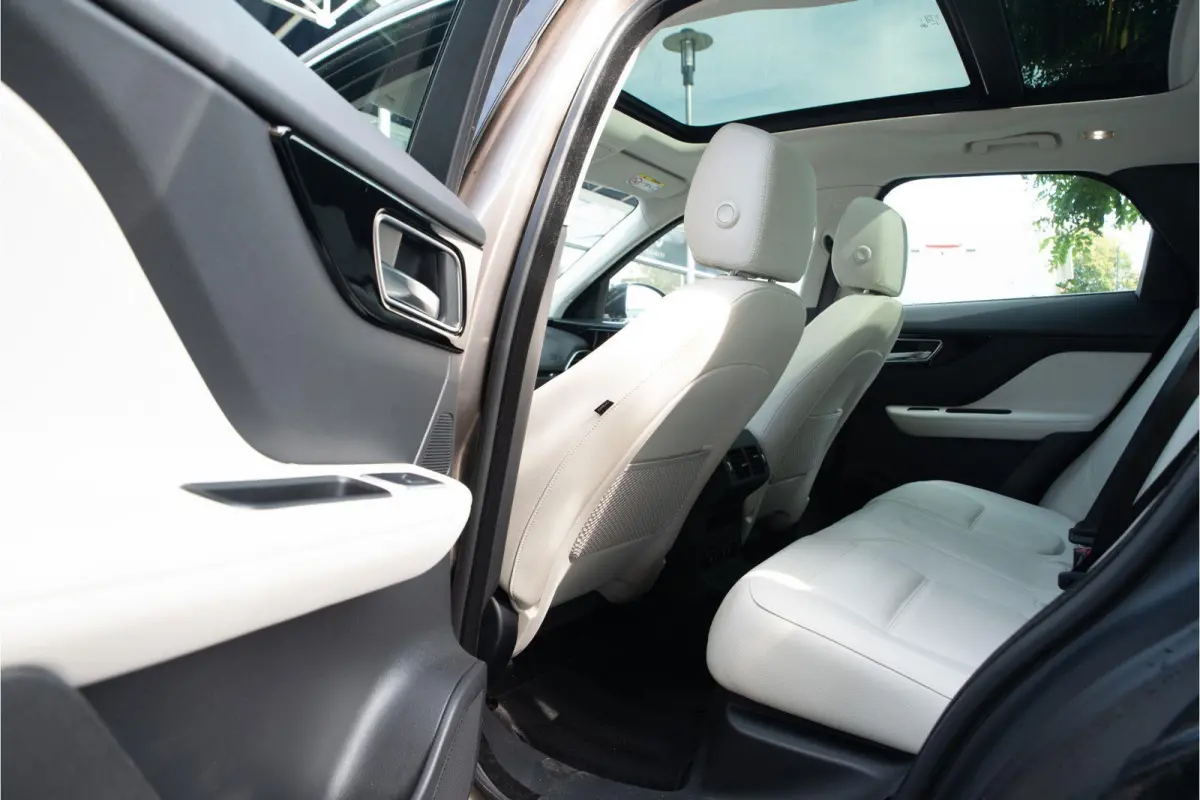 2.0 Portfolio Pano AWD 20d Navi Leer Meridiam Keyless Stoelverwarming Automaat