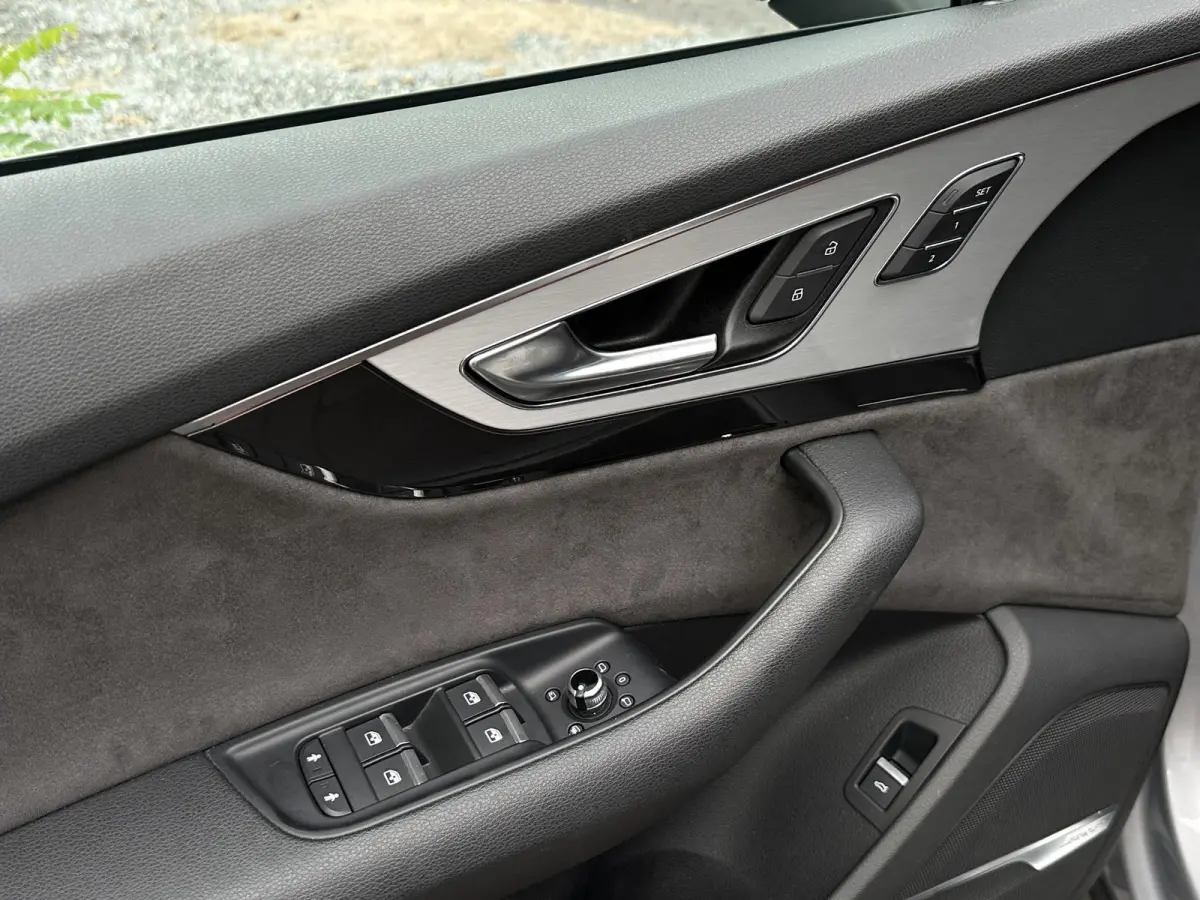 3.0 TFSI quattro Pro Line S 3x S Line Luchtvering Virtual Dash Cruise Clima Stoelverw. Leer/Alcantara BOSE 22''LM