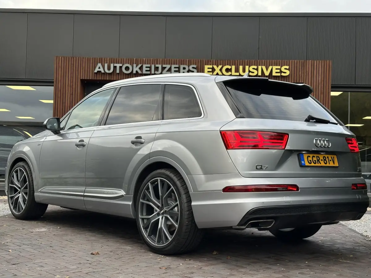 3.0 TFSI quattro Pro Line S 3x S Line Luchtvering Virtual Dash Cruise Clima Stoelverw. Leer/Alcantara BOSE 22''LM