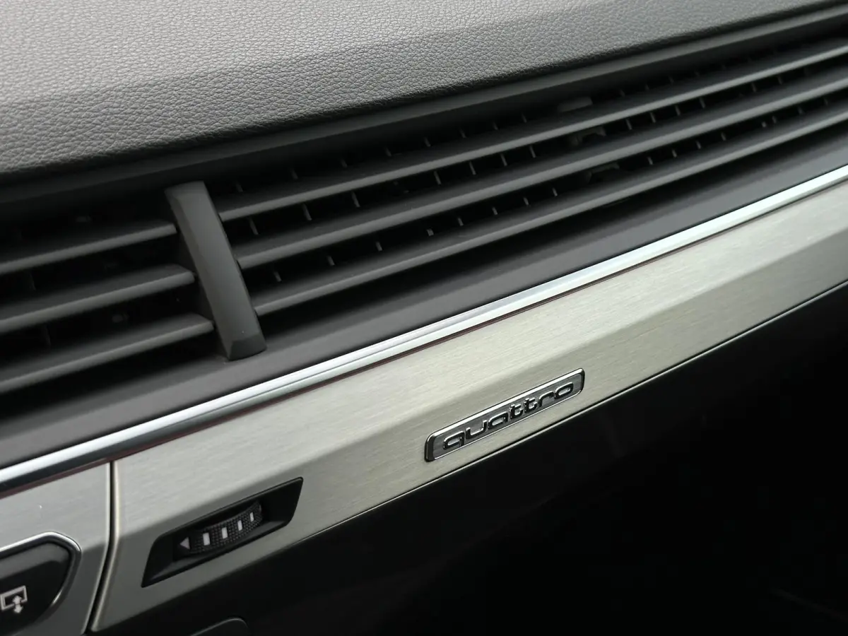 3.0 TFSI quattro Pro Line S 3x S Line Luchtvering Virtual Dash Cruise Clima Stoelverw. Leer/Alcantara BOSE 22''LM