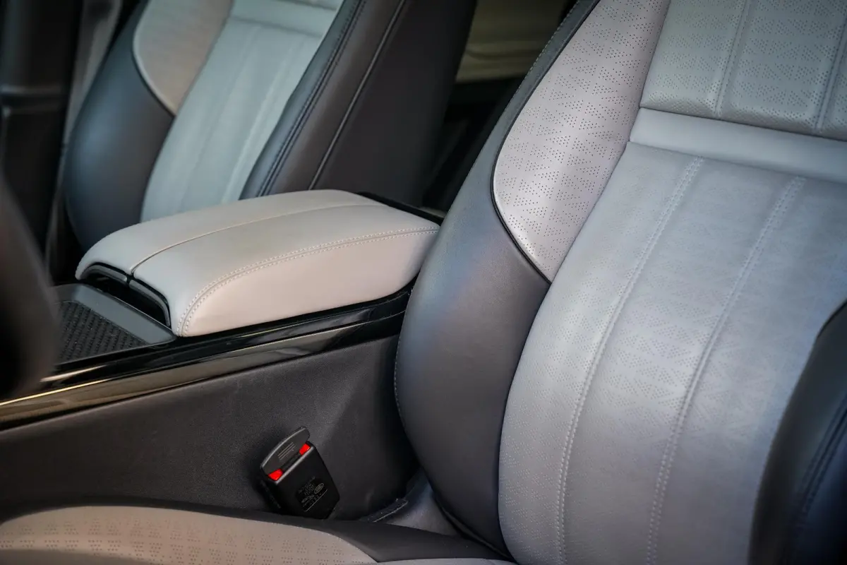 2.0 P300e AWD R-Dynamic Panoramadak HUD Stuurverw. Virtueel cockpit
