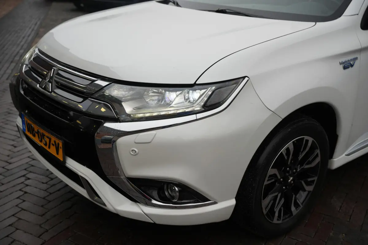 2.0 PHEV Premium Leer camera stoelverwarming