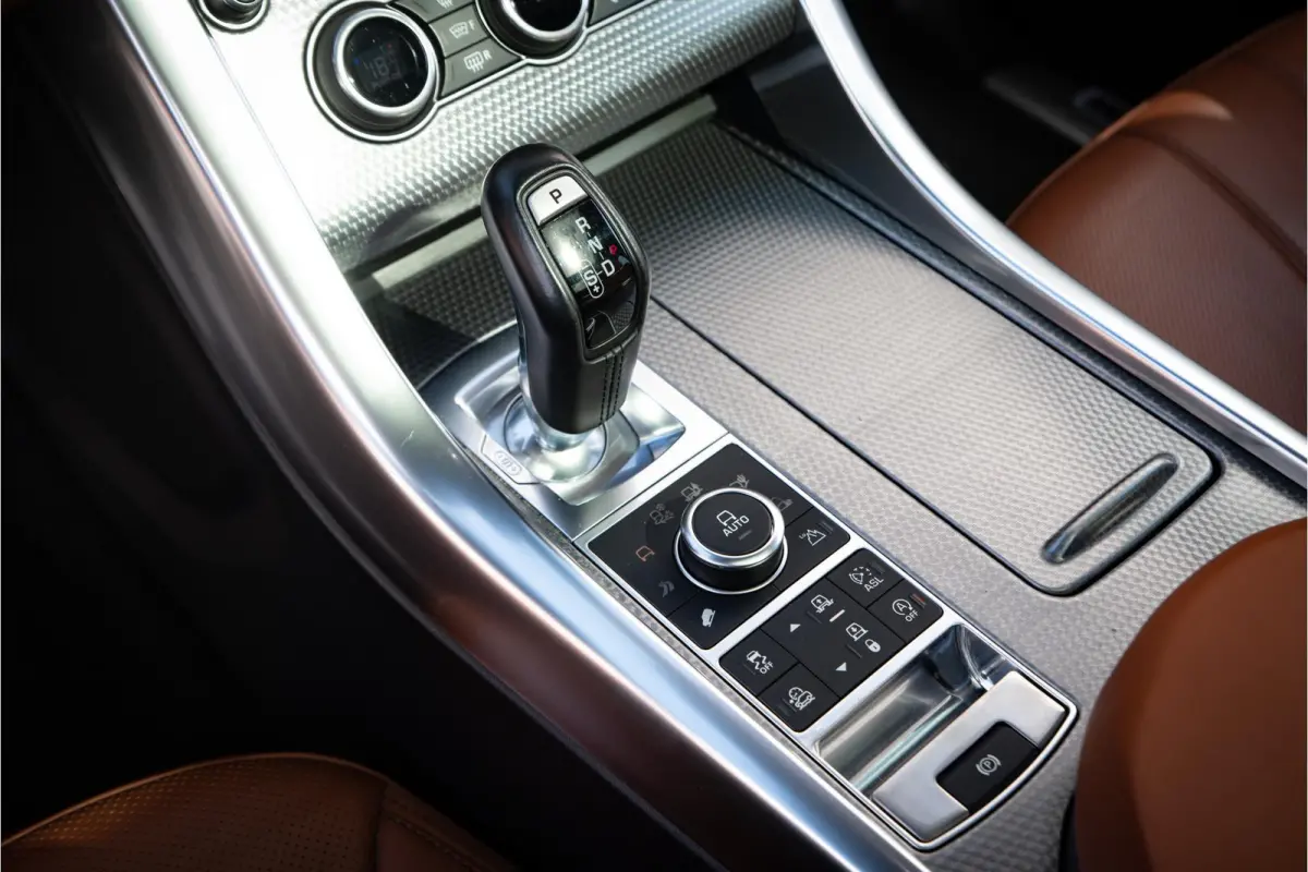4.4 SDV8 Autobiography Panoramadak Camera Meridian Trekhaak Navi Clima 21"LM