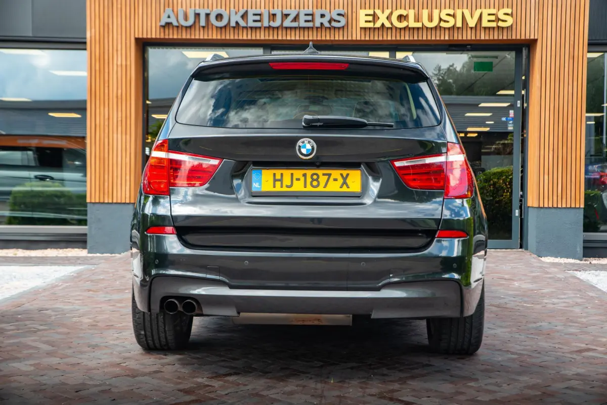 xDrive35i High Executive M pakket Panodak Leer Cruise Camera Clima Stoelverw.