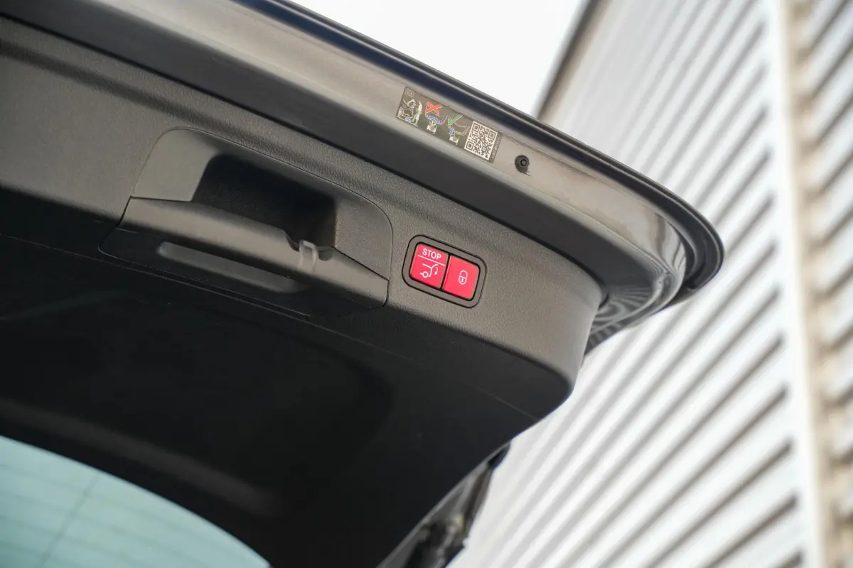 350 de 4MATIC Premium Plus Burmester Panodak Memory ACC Stoelventil. Trekhaak