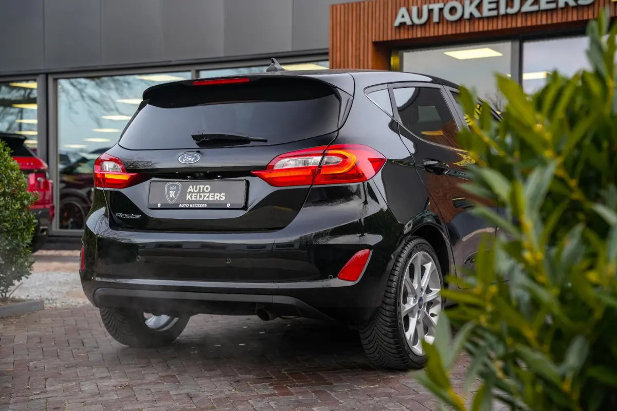1.0 EcoBoost Titanium Automaat B&O LED Stoel Stuurverw. Camera Navigatie DAB+