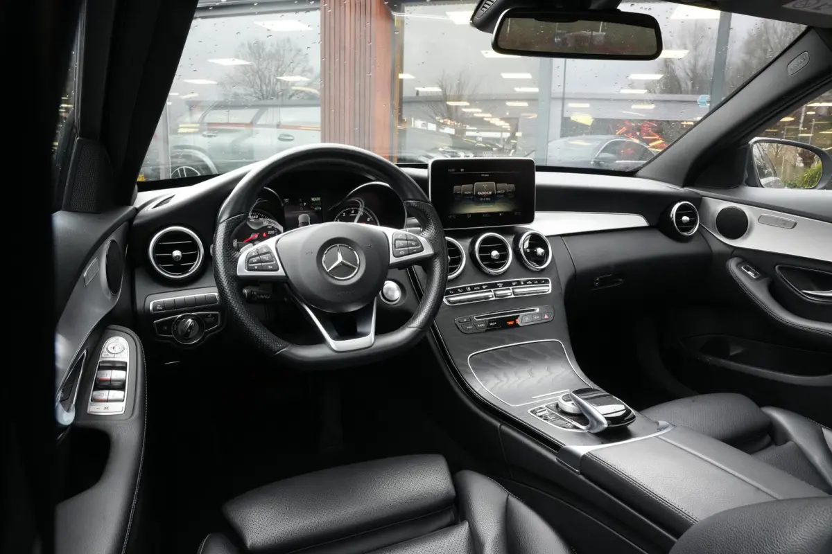 350 e AMG Luchtvering Panoramadak Cruise Stoelverw. Leer