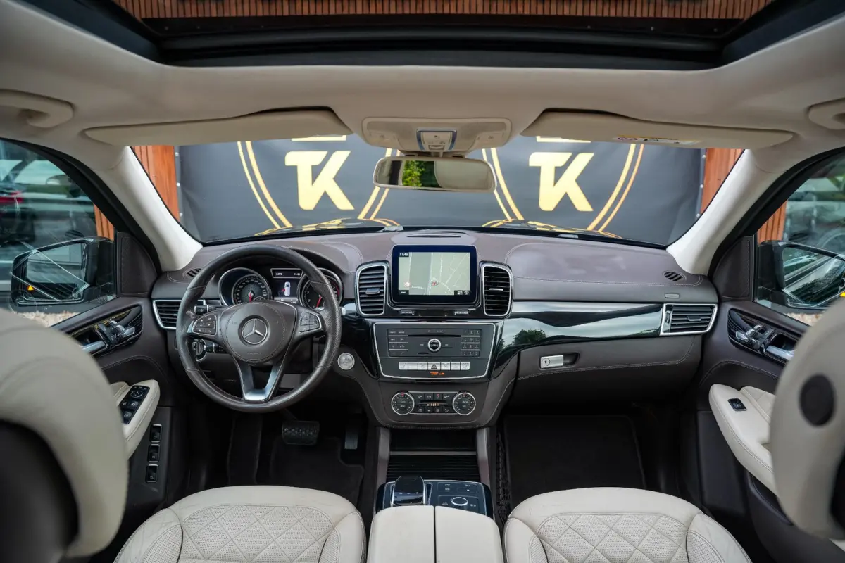 400 4MATIC Panoramadak Adapt. Cruise Designo 360Cam Trekhaak 7 Persoons