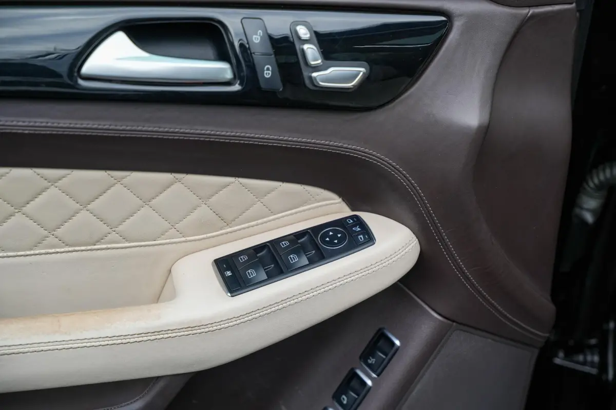 400 4MATIC Panoramadak Adapt. Cruise Designo 360Cam Trekhaak 7 Persoons