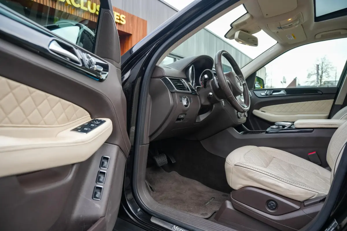 400 4MATIC Panoramadak Adapt. Cruise Designo 360Cam Trekhaak 7 Persoons