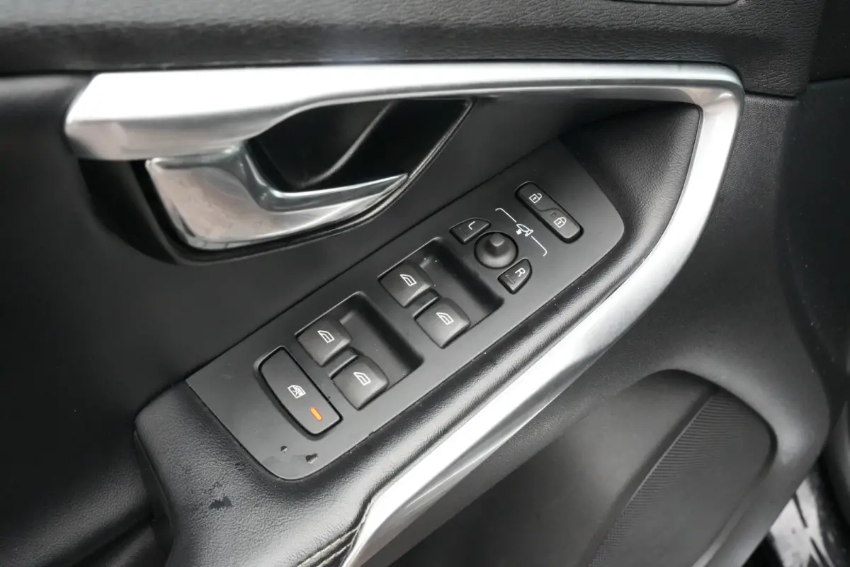 2.0 T4 Business Sport R Design Stoelverw. Leer/Alcantara Digitale Teller Cruise PDC